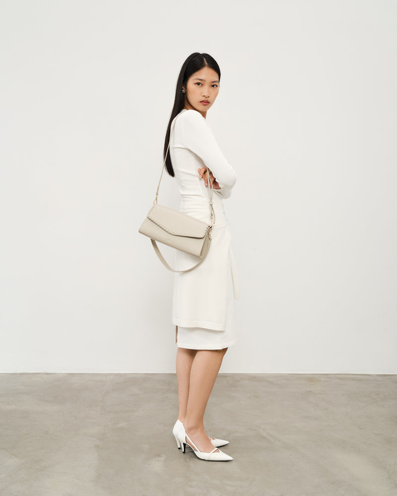 One bag, worn your way