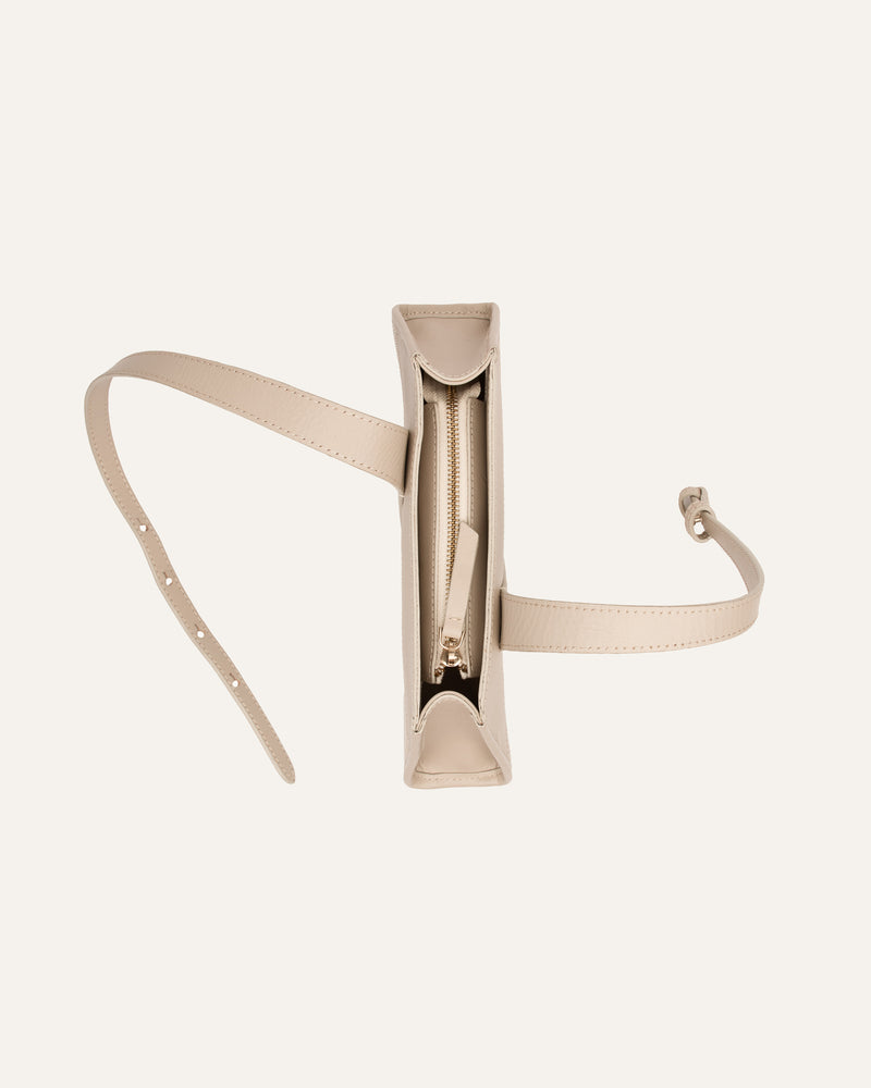 Zipped, not open